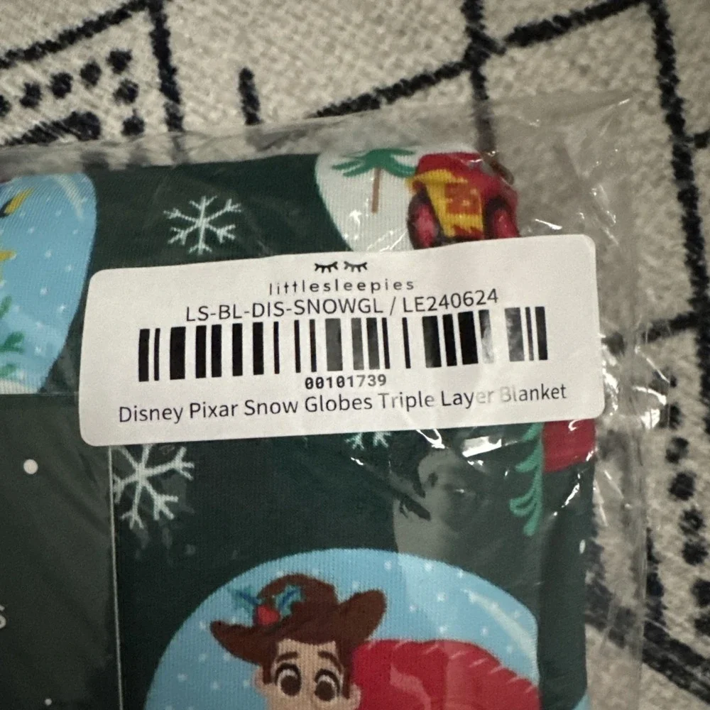 NWT Little Sleepies DISNEY Pixar SNOW GLOBES Large Triple Layered CLOUD BLANKET